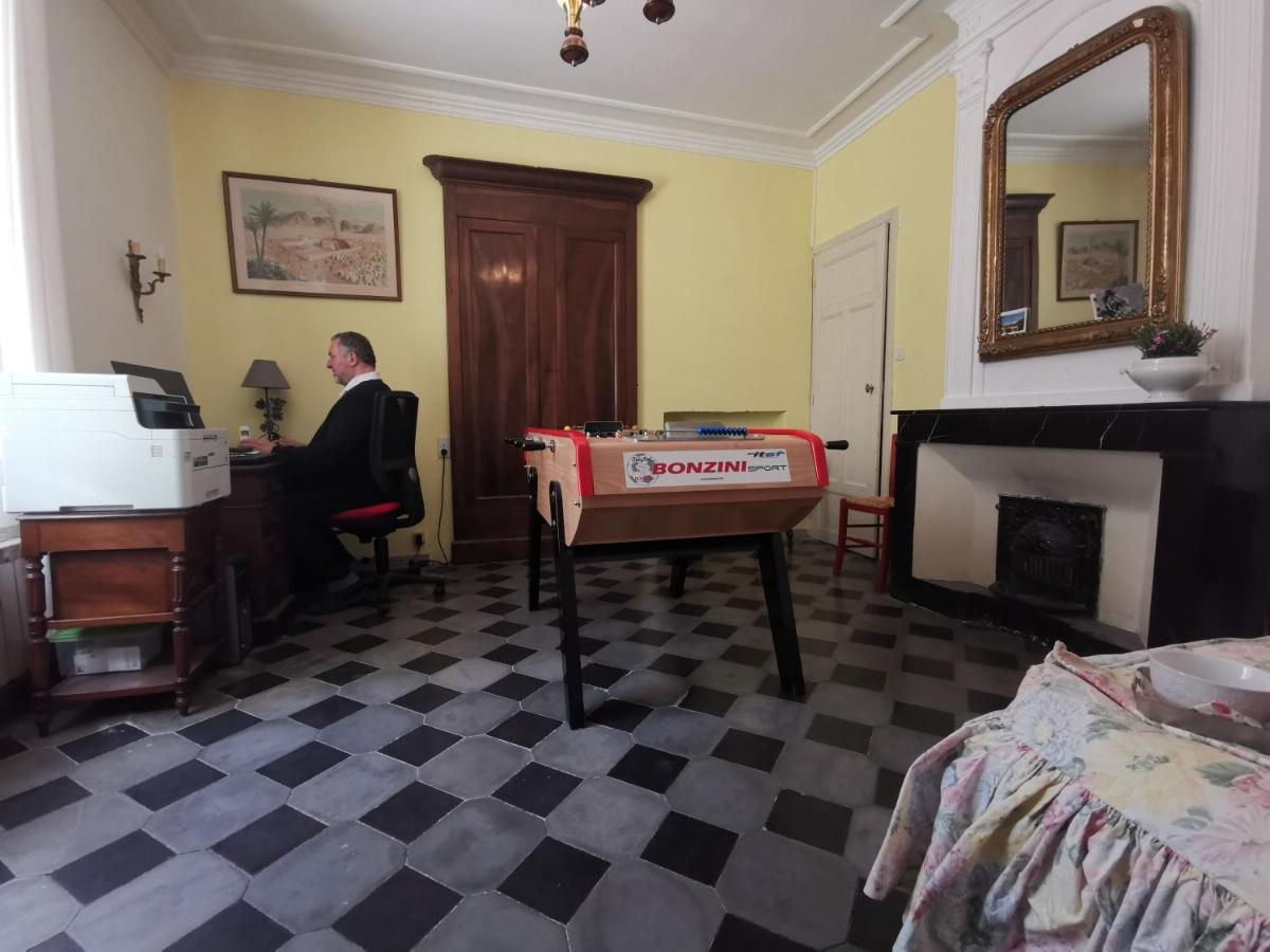 Вілла La Taniere 16 Couchages Vergeze Екстер'єр фото