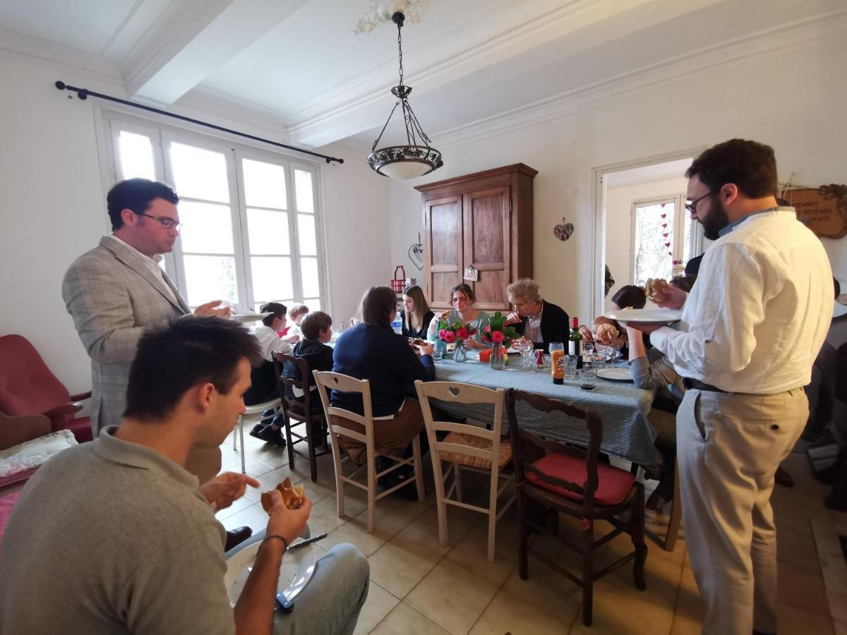 Вілла La Taniere 16 Couchages Vergeze Екстер'єр фото